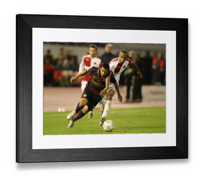 Framed Print : The Battle of Wings: Walcott vs. Tavares - Arsenal vs. Slavia Prague, UEFA Champions League, 2007 Framed Print : The Battle of Wings: Walcott vs. Tavares - Arsenal vs. Slavia Prague, UEFA Champions League, 2007