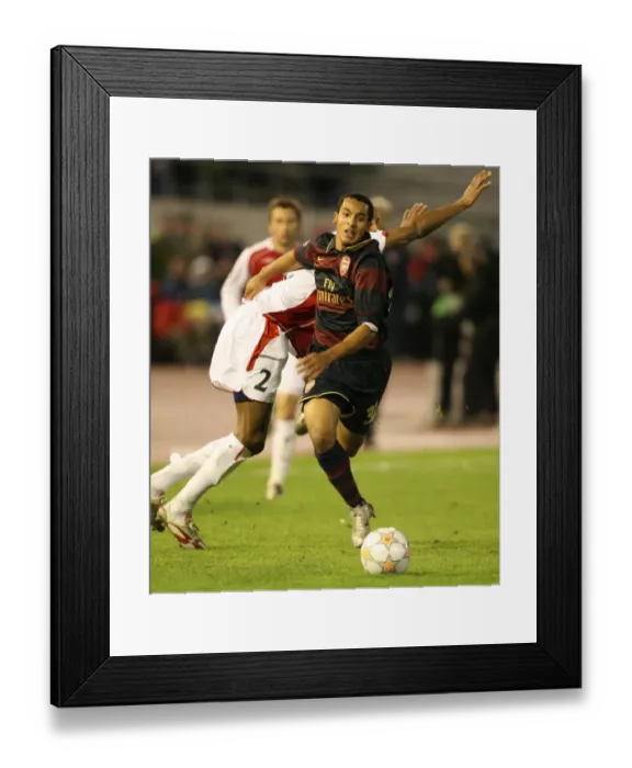 Framed Print : The Battle of Prague: Walcott vs. Tavares - Arsenal vs. Slavia Prague, UEFA Champions League, Group H, 7 / 11 / 2007 Framed Print : The Battle of Prague: Walcott vs. Tavares - Arsenal vs. Slavia Prague, UEFA Champions League, Group H, 7 / 11 / 2007