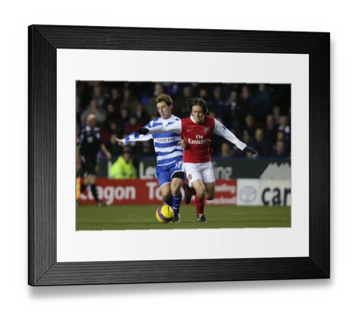 Framed Print : Tomas Rosicky (Arsenal) Bobby Convey (Reading) Framed Print : Tomas Rosicky (Arsenal) Bobby Convey (Reading)