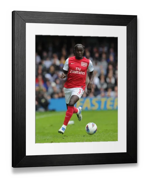 Framed Print : Bacary Sagna in Action Against Queens Park Rangers (2011-2012) Framed Print : Bacary Sagna in Action Against Queens Park Rangers (2011-2012)