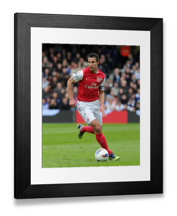 Framed Print : Robin van Persie in Action: Queens Park Rangers vs. Arsenal, Premier League 2011-12 Framed Print : Robin van Persie in Action: Queens Park Rangers vs. Arsenal, Premier League 2011-12