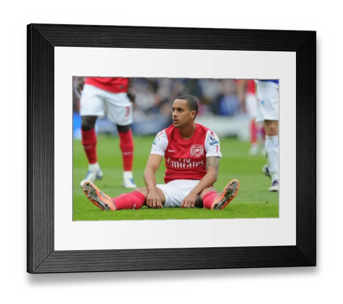 Framed Print : Theo Walcott in Action: Queens Park Rangers vs. Arsenal, Premier League (2011-2012)