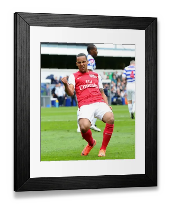 Framed Print : Theo Walcott's Goal Celebration: Queens Park Rangers vs. Arsenal, Premier League 2011-12 Framed Print : Theo Walcott's Goal Celebration: Queens Park Rangers vs. Arsenal, Premier League 2011-12