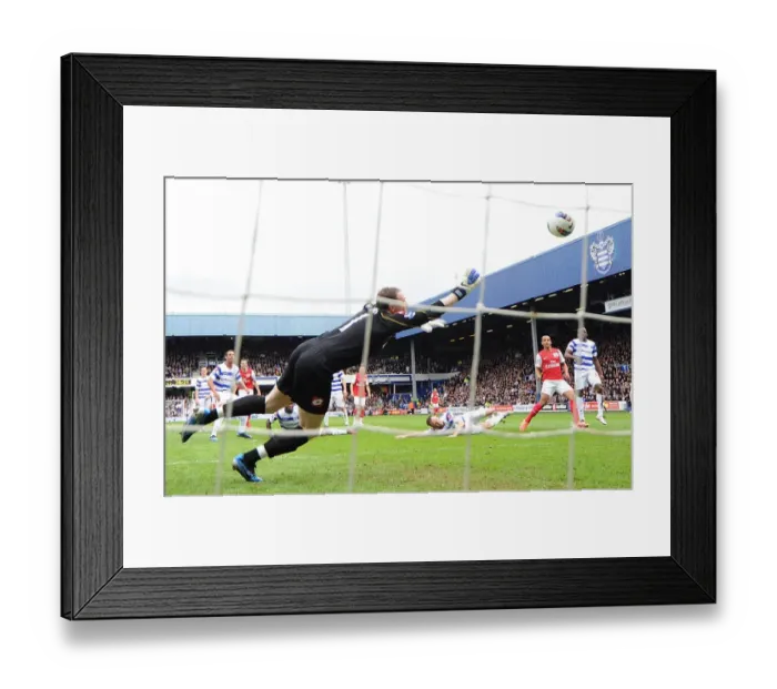 Framed Print : Theo Walcott Scores Past Paddy Kenny: Queens Park Rangers vs. Arsenal, Premier League 2011-12