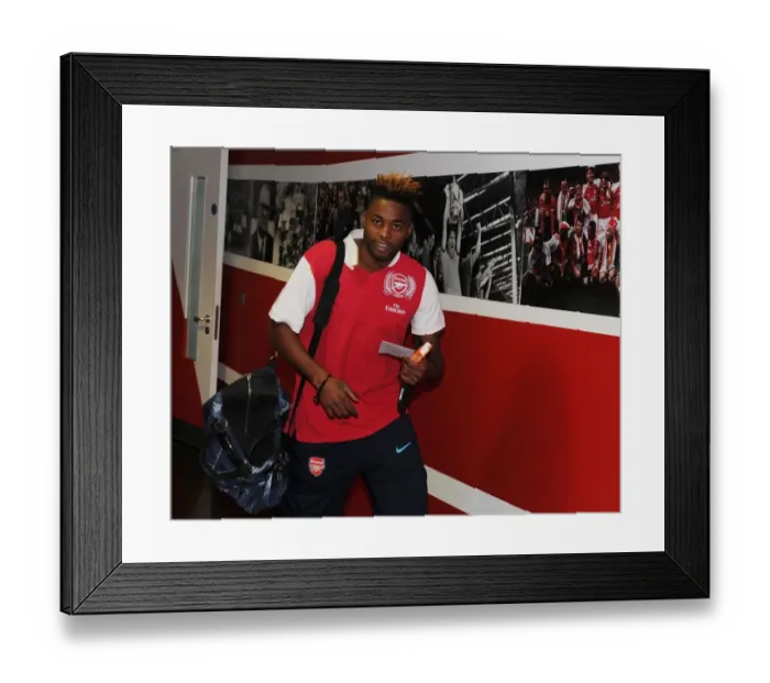 Framed Print : Arsenal vs Manchester City: Clash at the Emirates, April 2012
