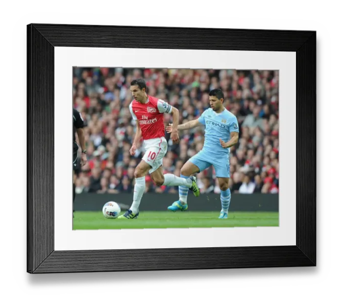 Framed Print : Van Persie Outsmarts Aguero: Thrilling Showdown Between Arsenal and Manchester City (2011-12)