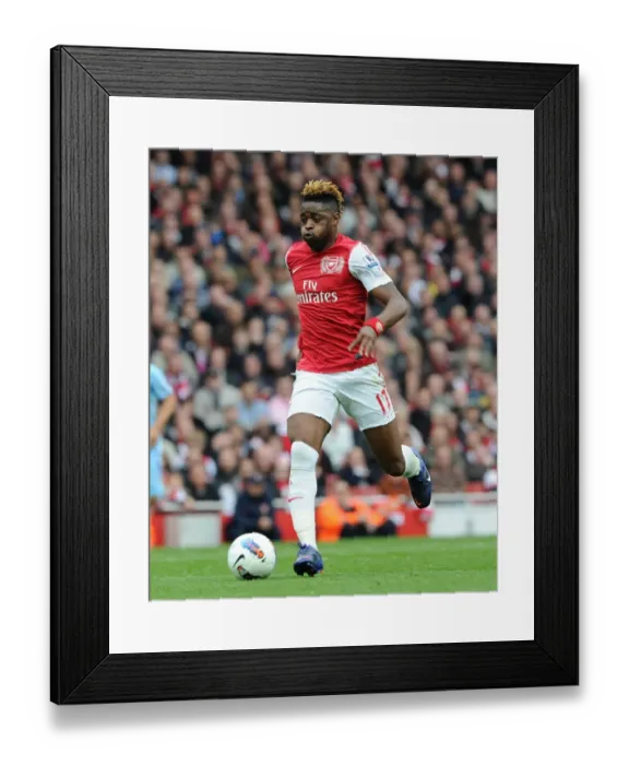 Framed Print : Alex Song's Triumph: Arsenal's 1-0 Victory over Manchester City (Premier League 2011-12)