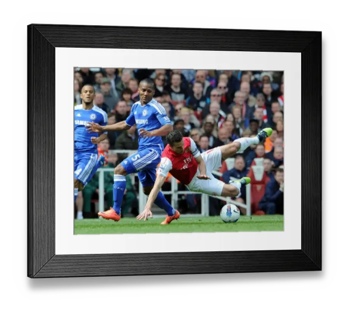 Framed Print : Van Persie vs. Malouda: Battle at the Emirates - Arsenal v Chelsea, Premier League 2011-12