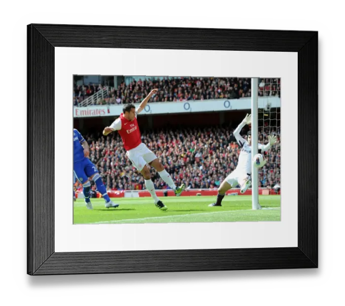 Framed Print : Van Persie's Agonizing Miss: Arsenal vs. Chelsea, Premier League, 2011-12 Framed Print : Van Persie's Agonizing Miss: Arsenal vs. Chelsea, Premier League, 2011-12