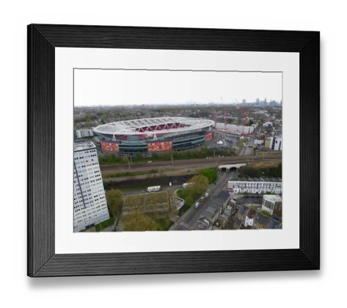 Framed Print : Arsenal vs Chelsea: Premier League Battle at Emirates Stadium