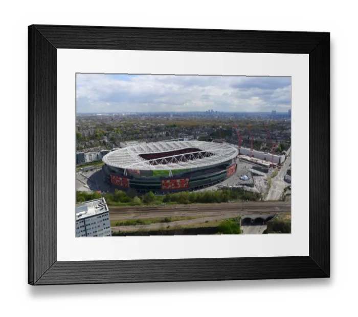 Framed Print : Arsenal vs. Chelsea: Premier League Showdown at Emirates Stadium