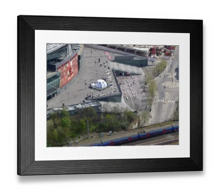 Framed Print : Arsenal vs Chelsea: Premier League Battle at Emirates Stadium