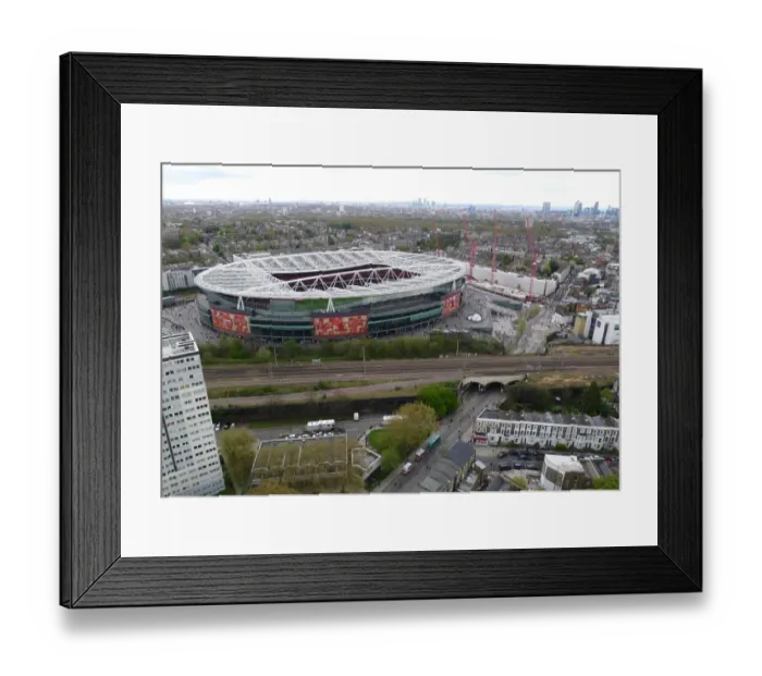 Framed Print : Arsenal vs Chelsea: Premier League Battle at Emirates Stadium