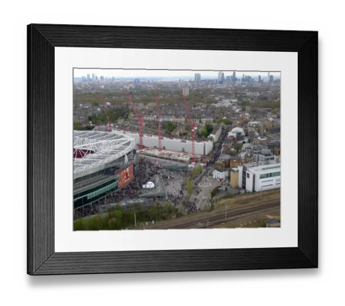 Framed Print : Arsenal vs. Chelsea: Premier League Clash at Emirates Stadium