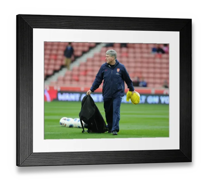 Framed Print : Pat Rice: Arsenal Assistant Manager Ahead of Stoke City Clash (2011-12) Framed Print : Pat Rice: Arsenal Assistant Manager Ahead of Stoke City Clash (2011-12)