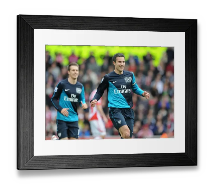 Framed Print : Robin van Persie's Thrilling Goal: Arsenal's Victory at Stoke City (2011-12) Framed Print : Robin van Persie's Thrilling Goal: Arsenal's Victory at Stoke City (2011-12)