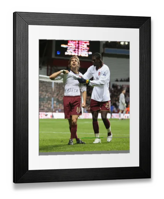 Framed Print : Flamini and Adebayor: Arsenal's Unforgettable Goal Celebration vs. Aston Villa (1:2), 2007