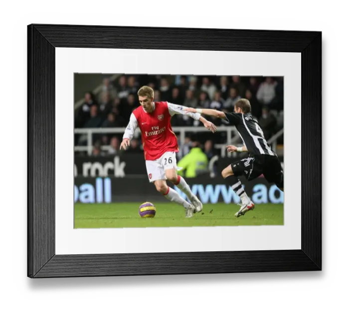 Framed Print : Nicklas Bendtner (Arsenal) David Rozehnal (Newcastle) Framed Print : Nicklas Bendtner (Arsenal) David Rozehnal (Newcastle)