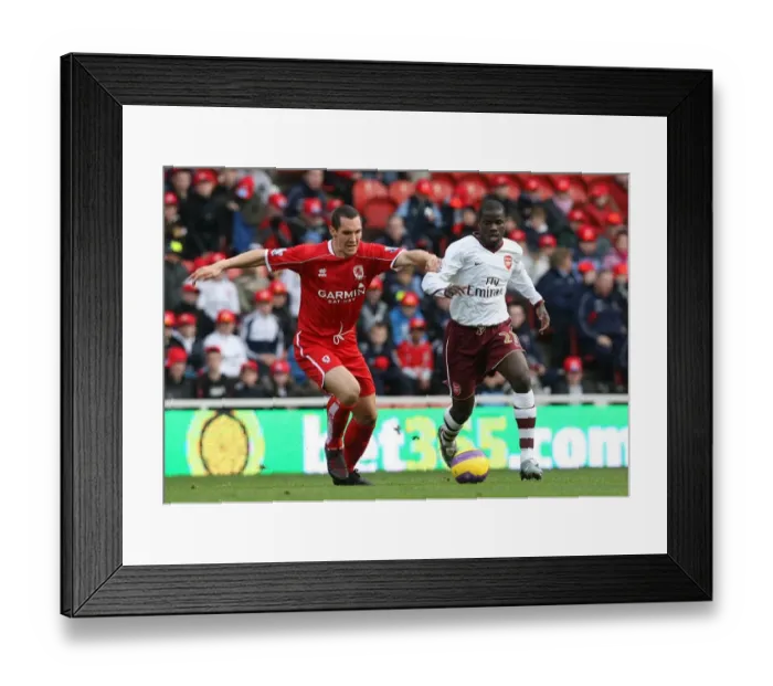 Framed Print : Emmanuel Eboue (Arsenal) Emanuel Pogatetz (Middlesbrough)