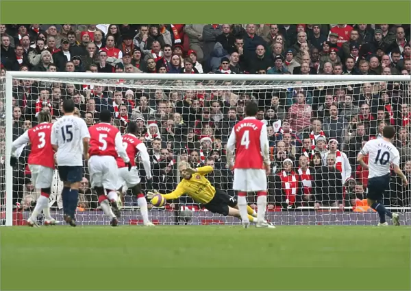 Manuel Almunia Saves Robbie Keane's Penalty: Arsenal Edge Past Tottenham 2-1 in Premier League