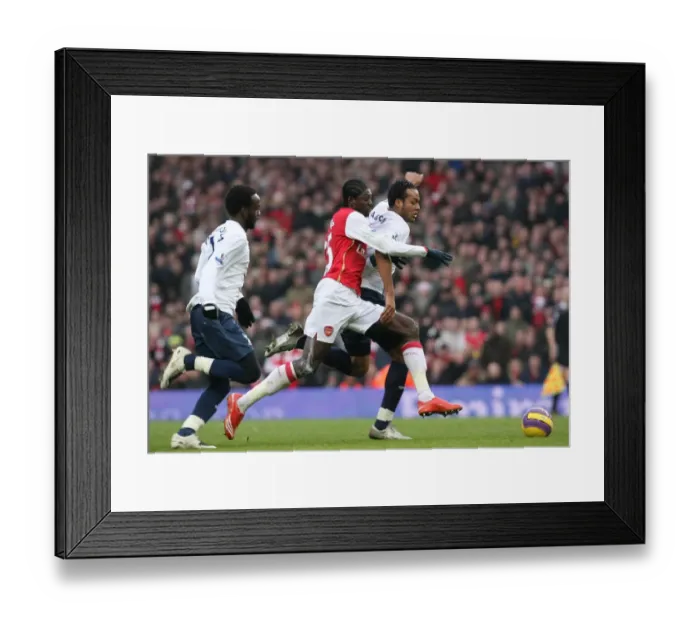 Framed Print : Emmanuel Adebayor (Arsenal) Younes Kaboul and Pascal Chimbonda (Tottenham)