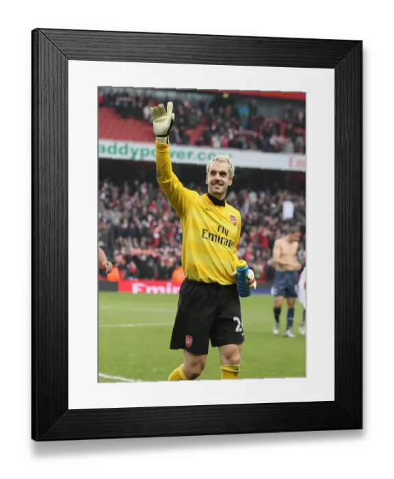 Framed Print : Manuel Almunia (Arsenal) celebrates after the match Framed Print : Manuel Almunia (Arsenal) celebrates after the match
