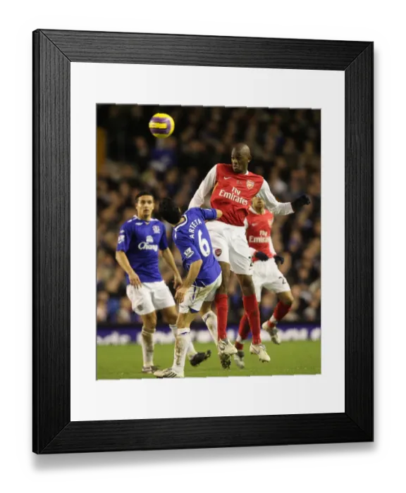 Framed Print : Abu Diaby (Arsenal) Mikel Arteta (Everton) Framed Print : Abu Diaby (Arsenal) Mikel Arteta (Everton)