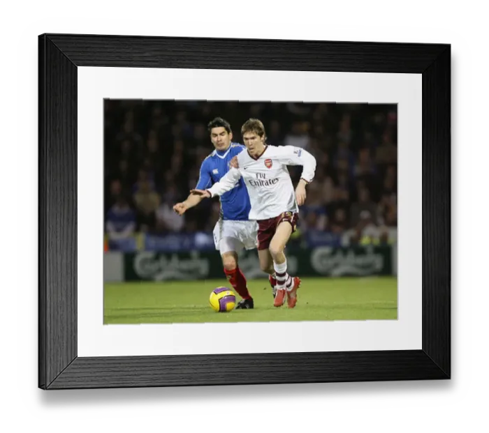  : Head-to-Head: Hleb vs Hughes in the 0:0 Battle at Fratton Park, Premier League, 2007