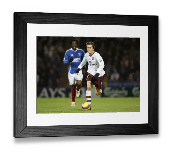 Framed Print : Tomas Rosicky (Arsenal) Portsmouth 0: 0 Arsenal