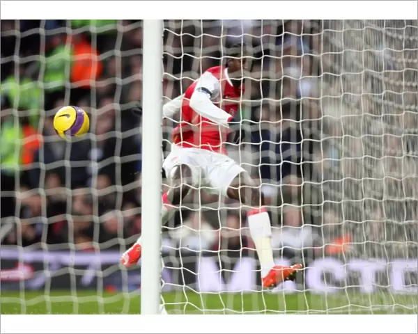 Emmanuel Adebayor scores Arsenals 2nd