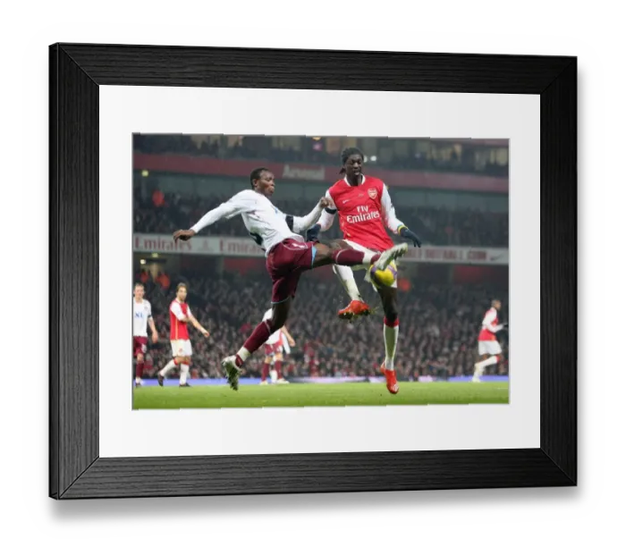 Framed Print : Emmanuel Adebayor (Arsenal) John Pantsil (West Ham) Framed Print : Emmanuel Adebayor (Arsenal) John Pantsil (West Ham)