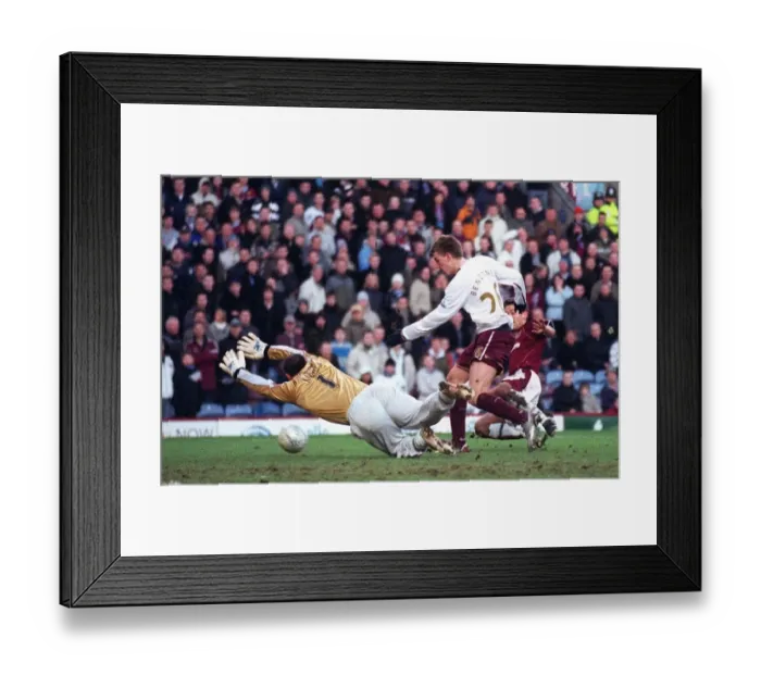 Framed Print : Nicklas Bendtner scores Arsenals 2nd goal past Gabor Kiraly (Burnley)