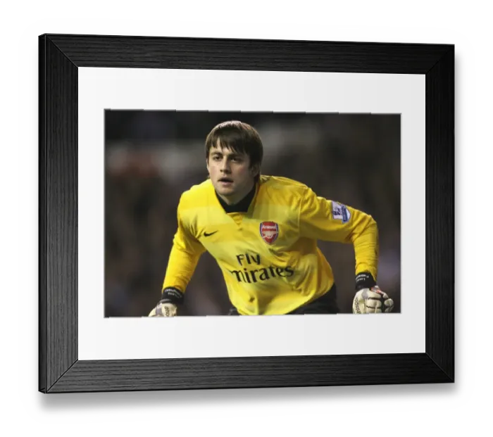 Framed Print : Lukasz Fabianski's Disappointing Night: Arsenal's 5-1 Defeat to Tottenham in Carling Cup Semi-Final (2008)