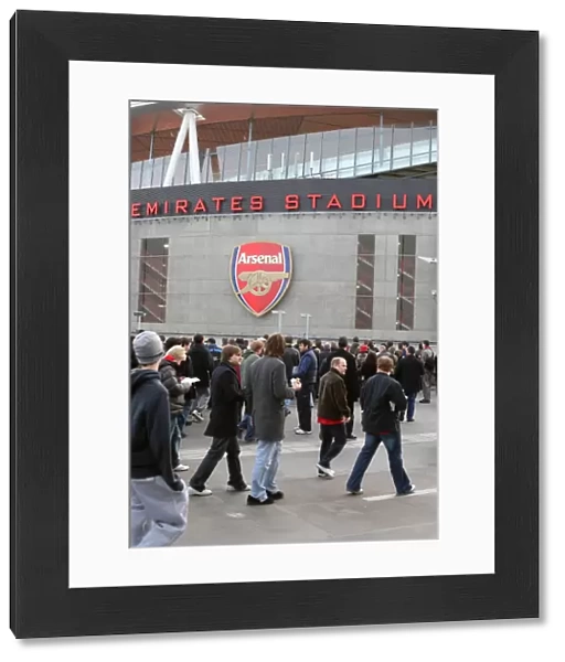 Arsenal fans outside the stadium