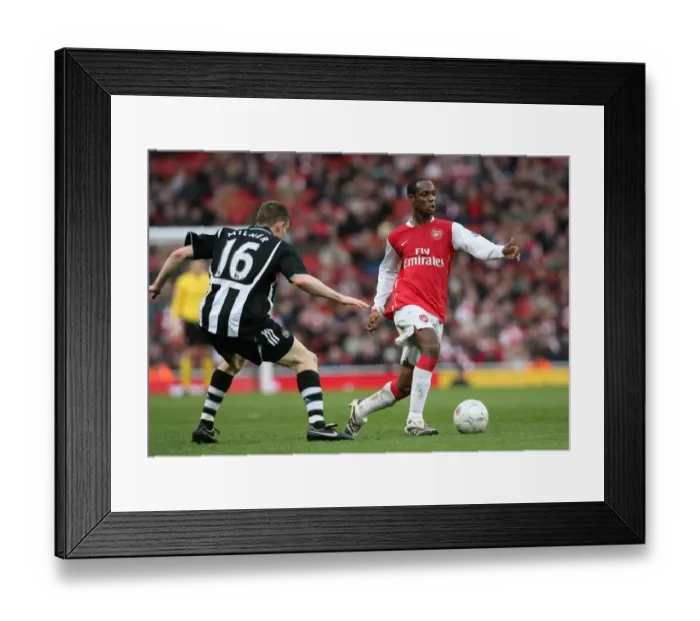 Framed Print : Arsenal's Triumph over Newcastle United: Clash between Hoyte and Milner in the FA Cup Fourth Round (2008), Arsenal 3:0 Framed Print : Arsenal's Triumph over Newcastle United: Clash between Hoyte and Milner in the FA Cup Fourth Round (2008), Arsenal 3:0
