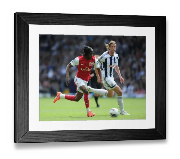 Framed Print : Gervinho in Action: West Bromwich Albion vs. Arsenal, Premier League 2011-12 Framed Print : Gervinho in Action: West Bromwich Albion vs. Arsenal, Premier League 2011-12
