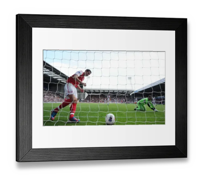 Framed Print : Van Persie's Double: Arsenal Cruise Past West Bromwich Albion in Premier League Showdown (2011-12)