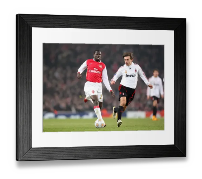 Framed Print : Emmanuel Eboue (Arsenal) Andrea Pirlo (Milan) Framed Print : Emmanuel Eboue (Arsenal) Andrea Pirlo (Milan)