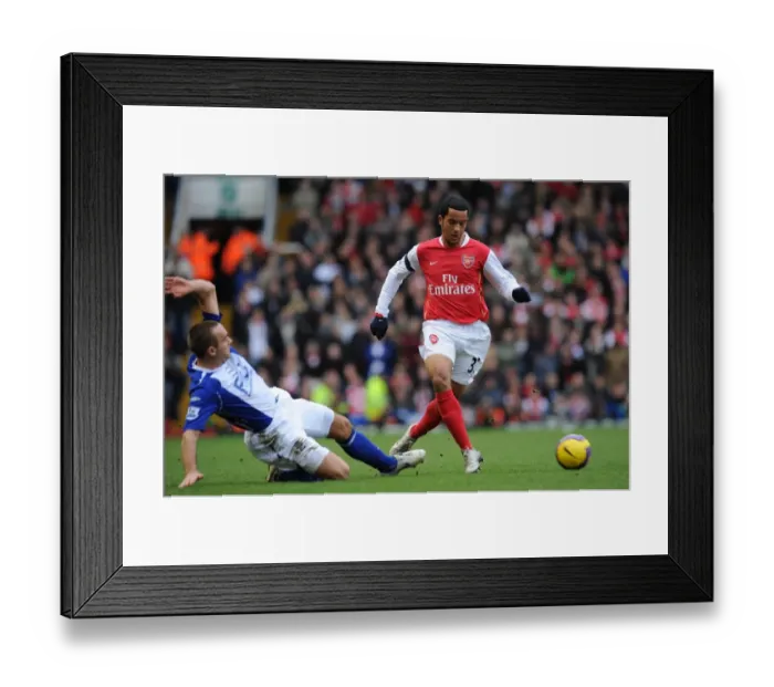 Framed Print : Theo Walcott (Arsenal) Stephen Murphy (Birmingham City)