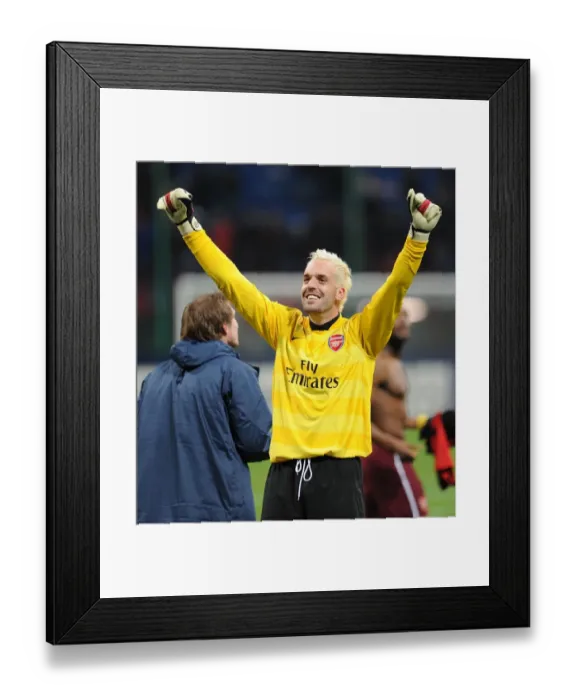 Framed Print : Manuel Almunia's Glorious Moment: Arsenal's 2-0 Victory Over AC Milan in Champions League