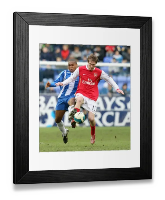 Framed Print : Alex Hleb (Arsenal) Wilson Palacios (Wigan) Framed Print : Alex Hleb (Arsenal) Wilson Palacios (Wigan)