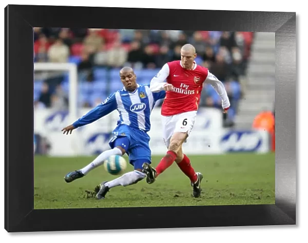 Senderos vs. King: Stalemate at JJB Stadium - Arsenal vs. Wigan, Barclays Premier League, 2008