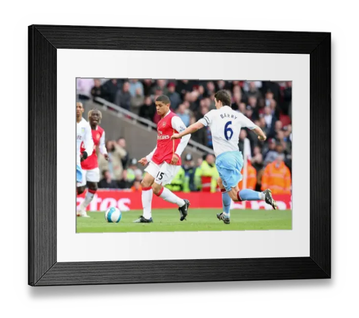 Framed Print : Denilson (Arsenal) Gareth Barry (Villa) Framed Print : Denilson (Arsenal) Gareth Barry (Villa)