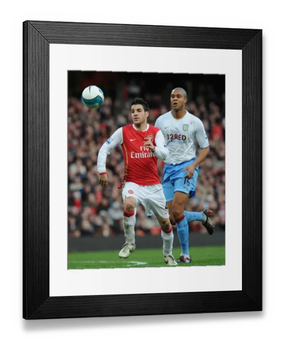 Framed Print : Cesc Fabregas (Arsenal) Zat Knight (Aston Villa) Framed Print : Cesc Fabregas (Arsenal) Zat Knight (Aston Villa)