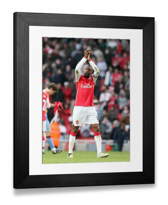 Framed Print : Gallas in Action: Arsenal vs. Aston Villa, 1-1 Premier League Clash, Emirates Stadium, March 2008 Framed Print : Gallas in Action: Arsenal vs. Aston Villa, 1-1 Premier League Clash, Emirates Stadium, March 2008