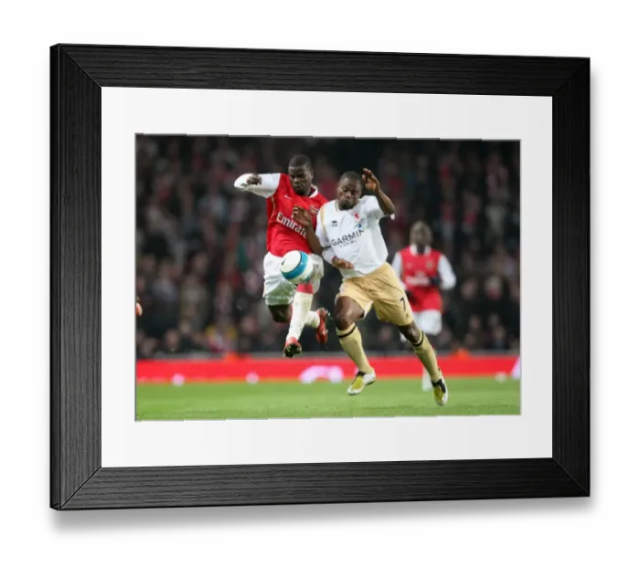 Framed Print : Emmanuel Eboue (Arsenal) George Boateng (Boro) Framed Print : Emmanuel Eboue (Arsenal) George Boateng (Boro)