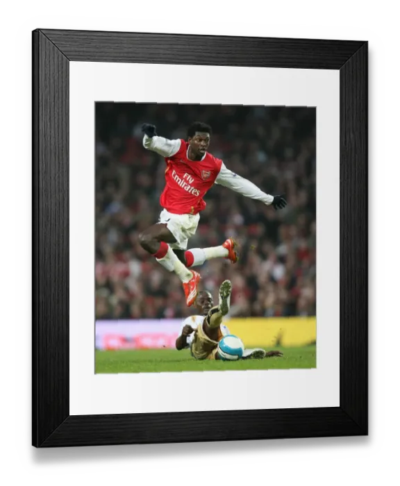 Framed Print : Emmanuel Adebayor (Arsenal) George Boateng (Middlesbrough) Framed Print : Emmanuel Adebayor (Arsenal) George Boateng (Middlesbrough)