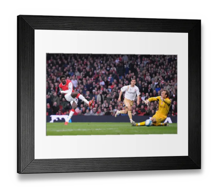 Framed Print : Adebayor's Controversial Disallowed Goal: Arsenal 1-1 Middlesbrough, 2007