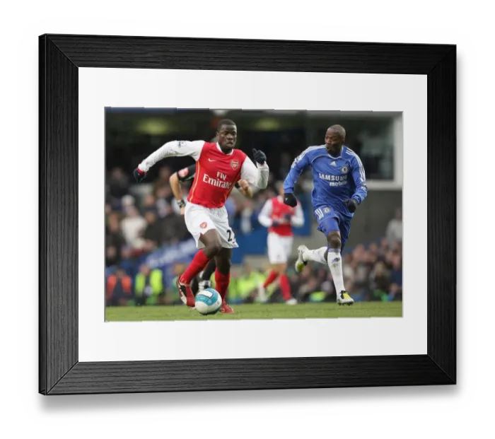 Framed Print : Clash of Titans: Eboue vs Makelele - Arsenal's Defeat at Stamford Bridge: 23 / 3 / 08, Arsenal 2-1 Chelsea