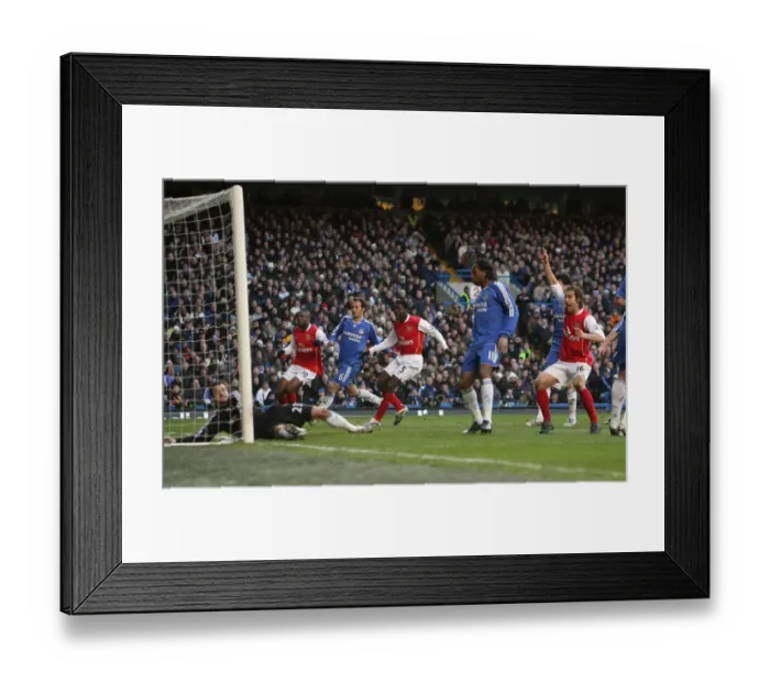 Framed Print : Kolo Toure and Mathieu Flamini celebrate Arsenals goal scored past Carlo Cudicini Framed Print : Kolo Toure and Mathieu Flamini celebrate Arsenals goal scored past Carlo Cudicini